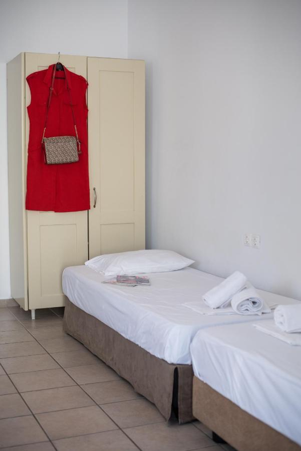 Marias Rooms Ios Exteriör bild